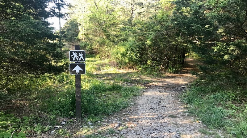 Buzzard Rocks Trail-Hikers Sign