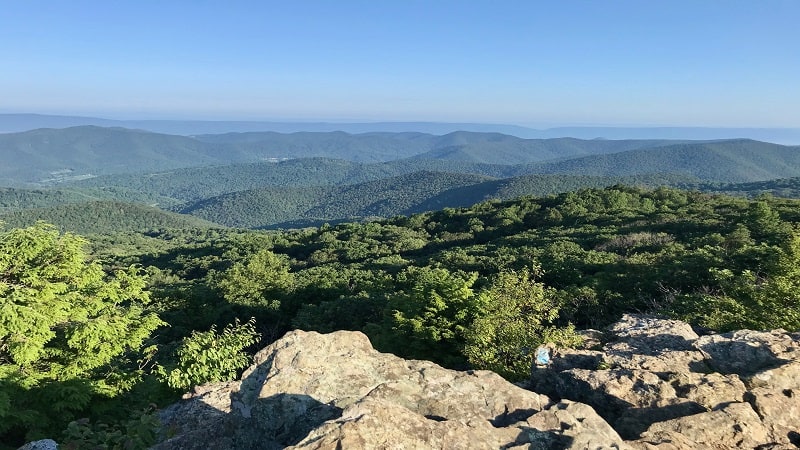 Bearfence Mountain at Shenandoah National Park