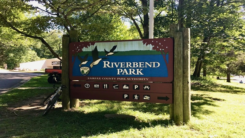 Riverbend Park Sign