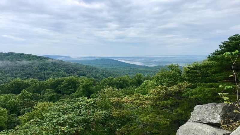 Raven Rocks Hike | Appalachian Trail in Virginia
