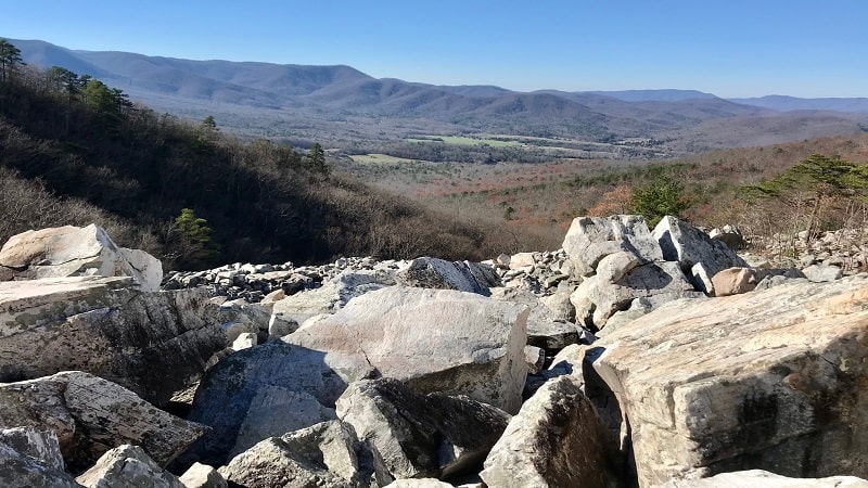 8 Exhilarating Rock Scramble Hikes in Virginia