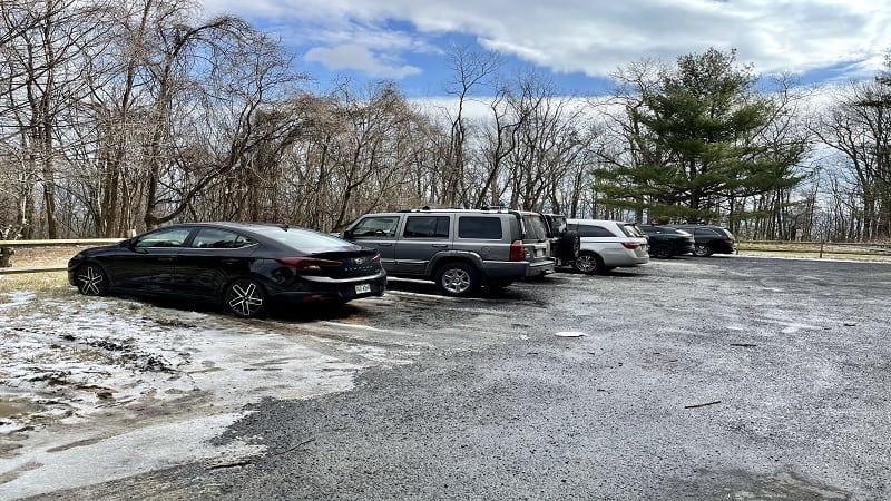 Emerald Pond Hike-Parking Area