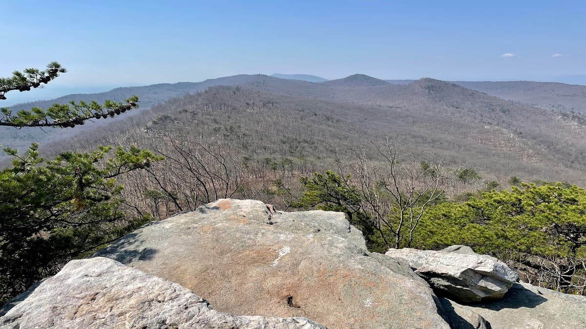 Duncan Knob A Rock Scramble Hike with Rewarding Views