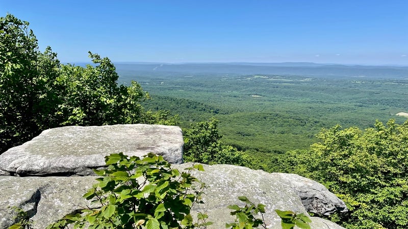 Tuscarora Trail: Hike to Pinnacle Overlook in Winchester