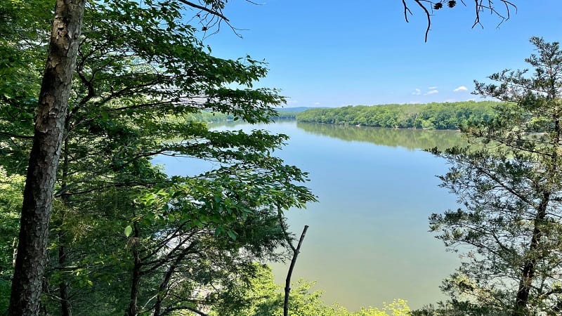 Red Rock Overlook in Leesburg, Virginia