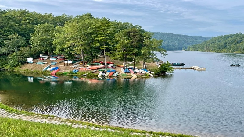 Lake Laura Canoes