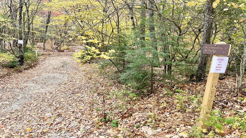 Spy Rock Trail Trailhead