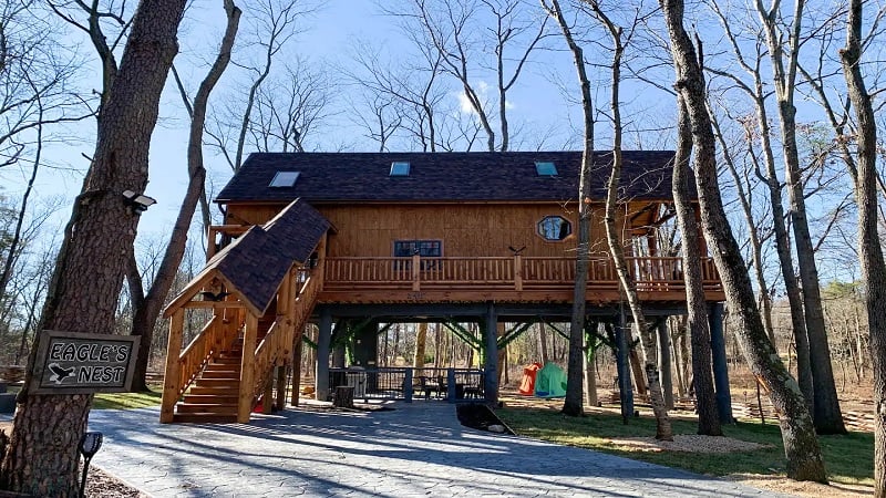 Eagle's Nest Tree House Airbnb