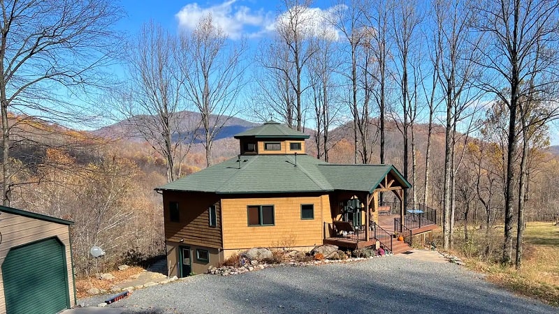 Octagon House Airbnb