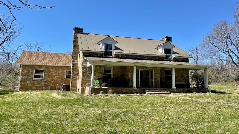 Stone House Visitor Center at Merrimac Farm