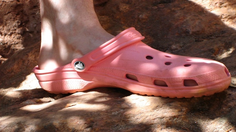 pink crocs for hiking