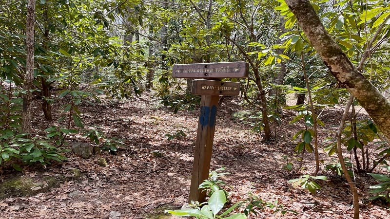 Wapiti Shelter Sign