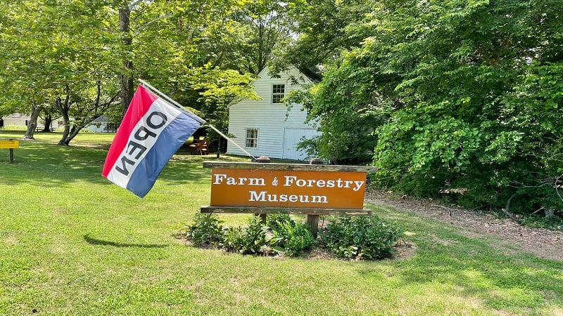 Farm & Forestry Museum Sign