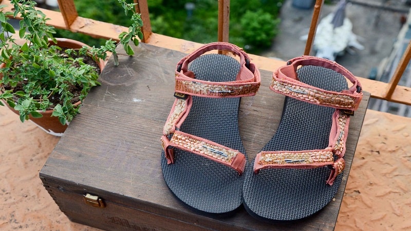 Teva sandals with arch support hot sale