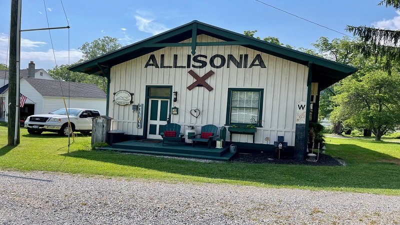 Whistle Stop Inn on New River Trail in Virginia