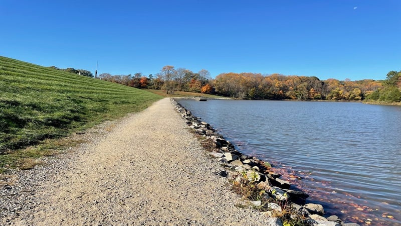 Crushed Gravel Trail at Lake Royal in Fairfax